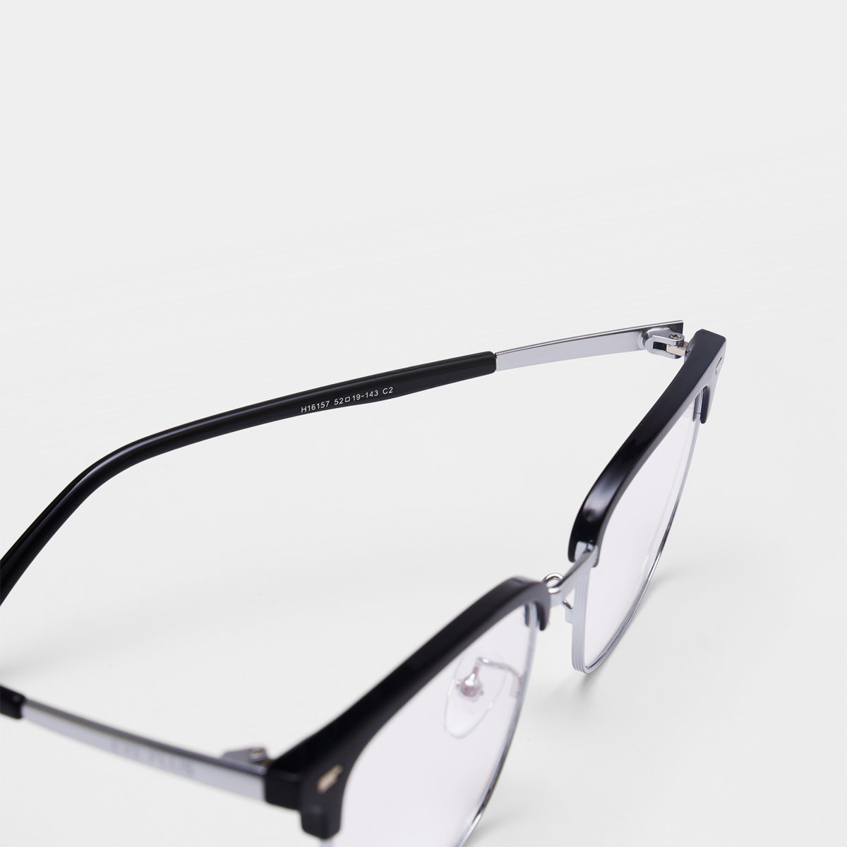 GỌNG KÍNH CẬN EYEPLUS 161557 C2 ĐEN BÓNG VIỀN BẠC