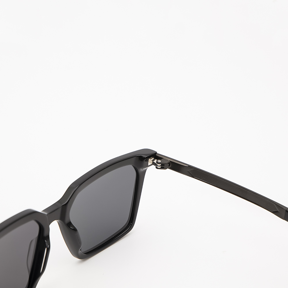 Kính Râm Thời Trang REEMAN 1846 C1 Gọng Đen Mắt Đen