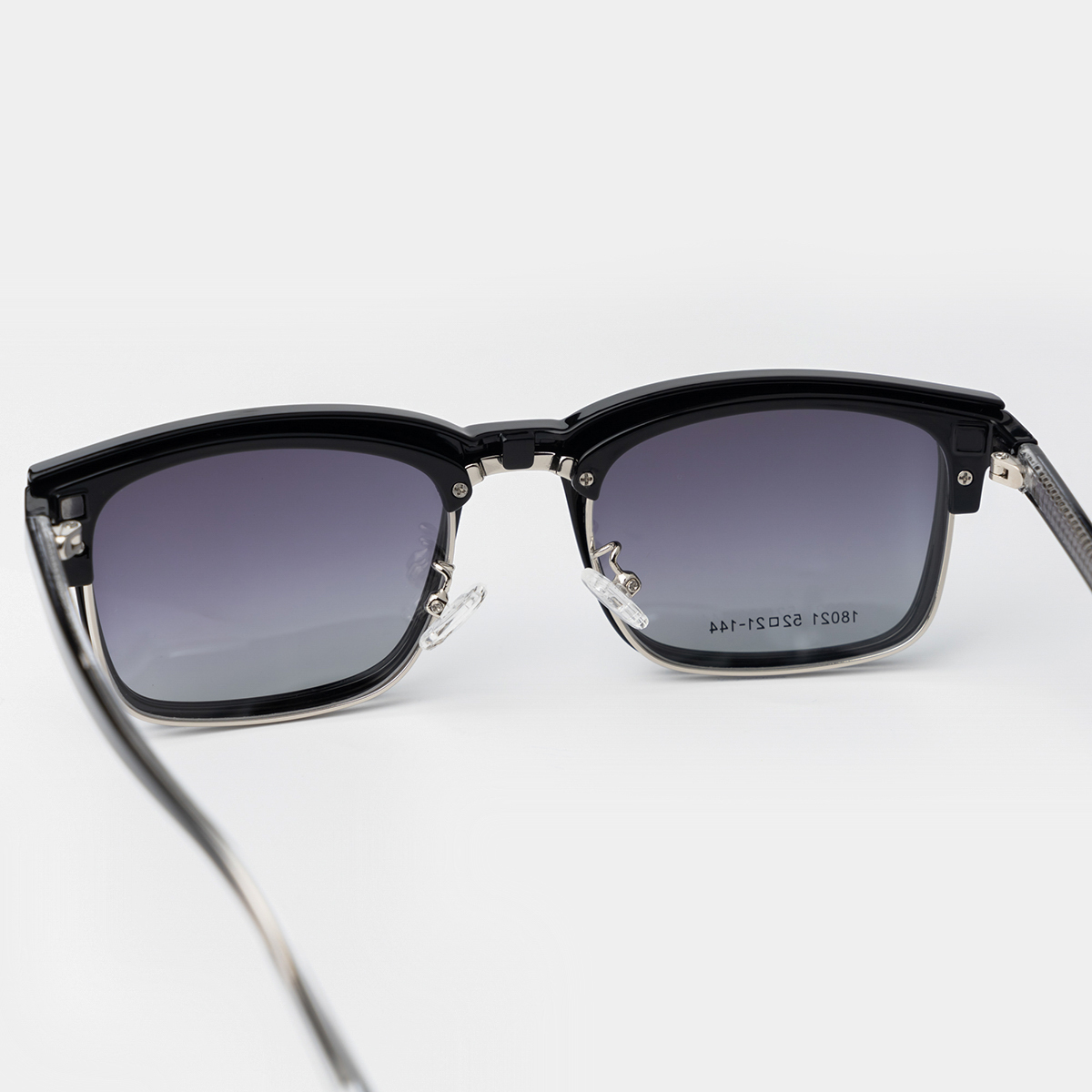 GỌNG KÍNH RÂM CẬN 2IN1 18021 C3 ĐEN BÓNG