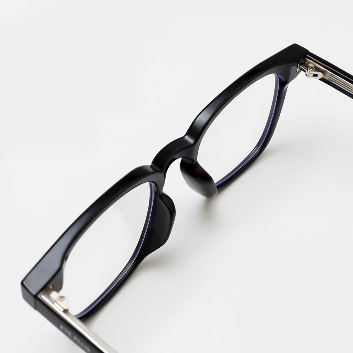 GỌNG KÍNH CẬN EYE PLUS 90880  C1 ĐEN BÓNG