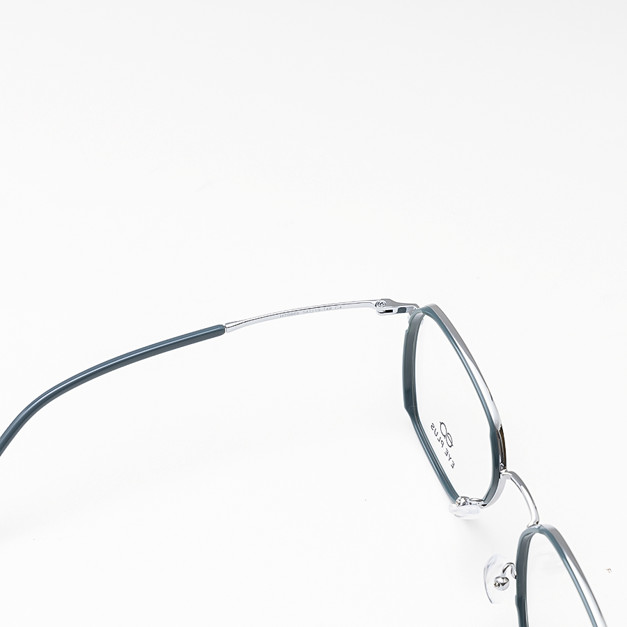 GỌNG KÍNH KIM LOẠI NỮ EYEPLUS 70666 C4 BẠC XANH