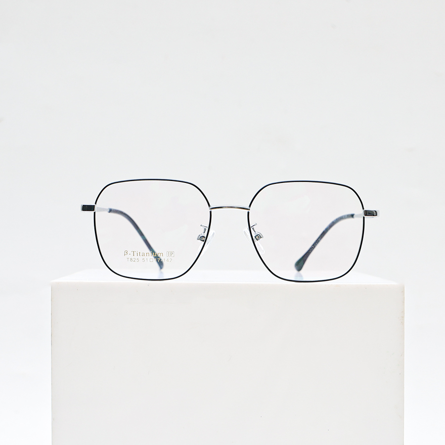 GỌNG KÍNH CẬN KIM LOẠI T825 C5 BẠC VIỀN ĐEN