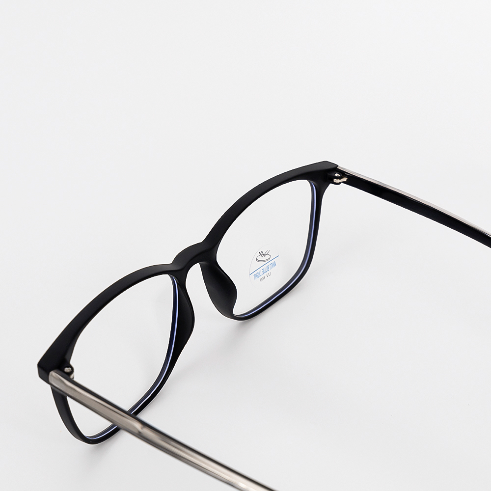 KÍNH CHỐNG ÁNH SÁNG XANH EYE PLUS 8242 C2 ĐEN NHÁM