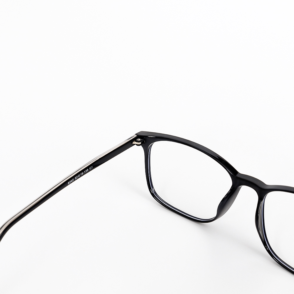 KÍNH CHỐNG ÁNH SÁNG XANH EYE PLUS 8242 C1 ĐEN BÓNG