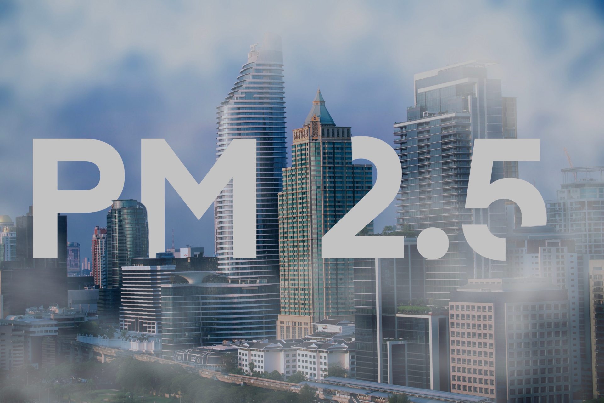 Ngứa mắt do môi trường ô nhiễm – Bụi mịn, hóa chất và khói độc tác động ra sao?