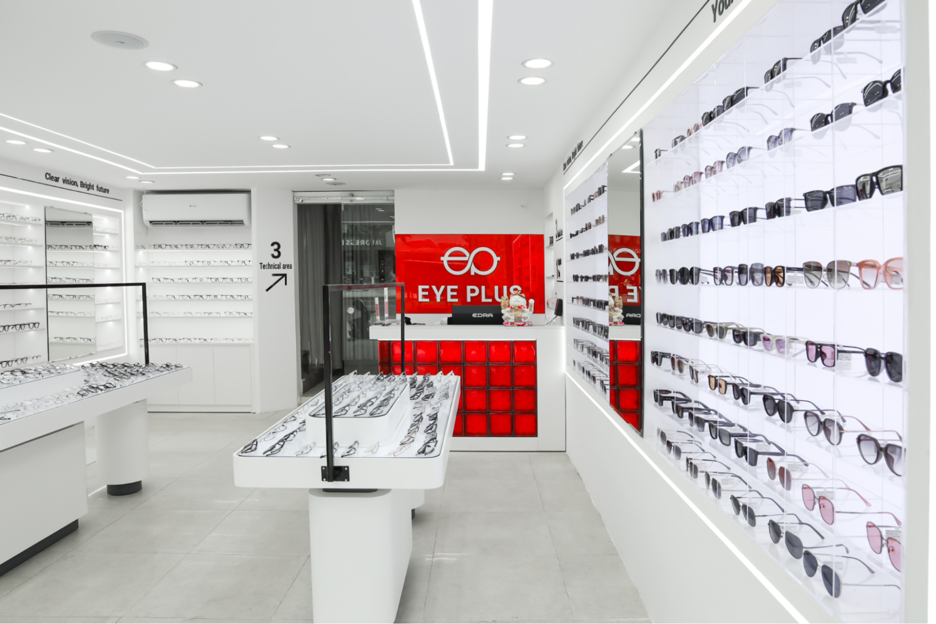 kinh ap trong eye plus 3